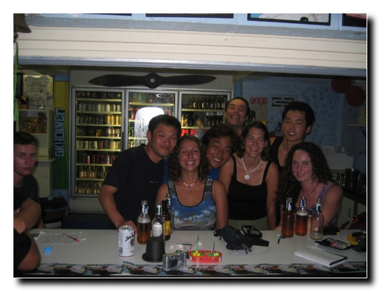 15 Die Bar ist geoeffnet